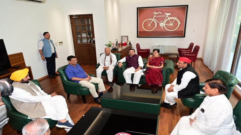 Arvind Kejriwal| Akhilesh Yadav