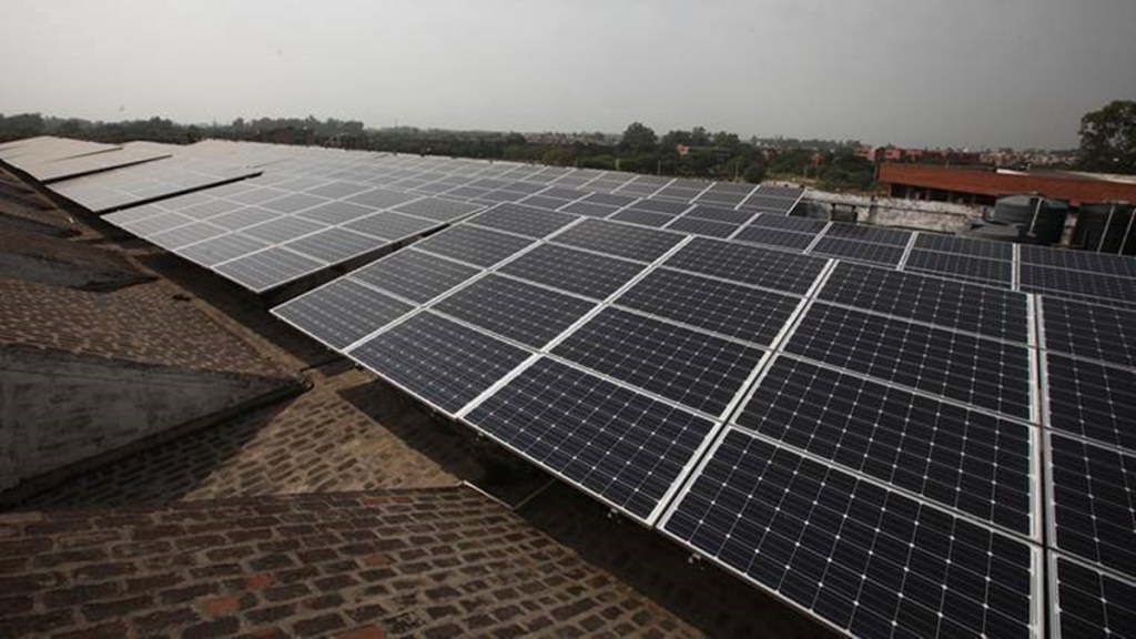 Waaree Renewable Technologies, solar power projects, electricity, CO2 emissions, EPC solutions