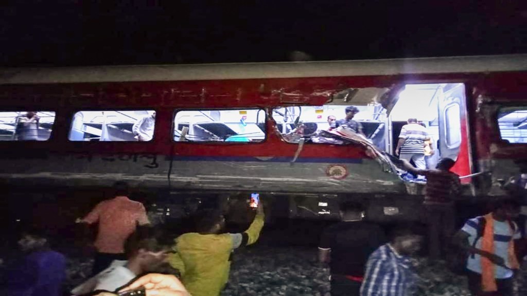 Coromandel Express train accident
