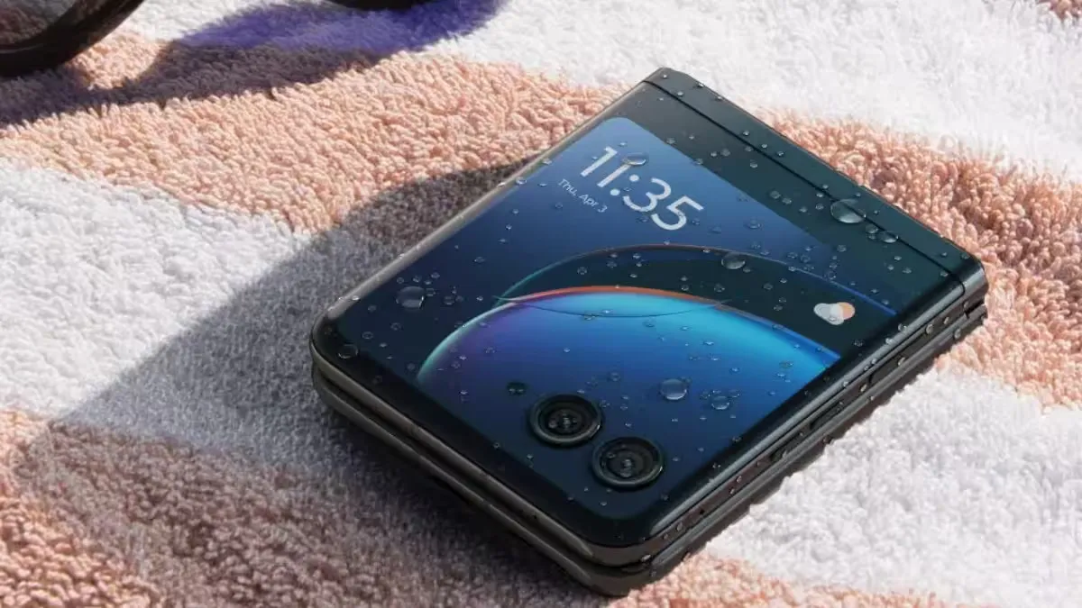 The new Moto Razr 40 series will have two models- the entry-level Moto ...