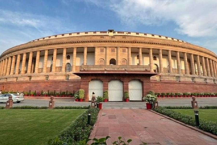 Parliament Monsoon Session Live Updates: On Day 5, Oppn bloc plans to move no-confidence motion against govt today