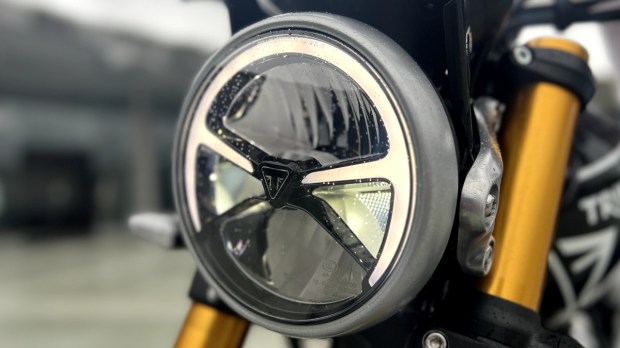 triumph speed 400 headlamp