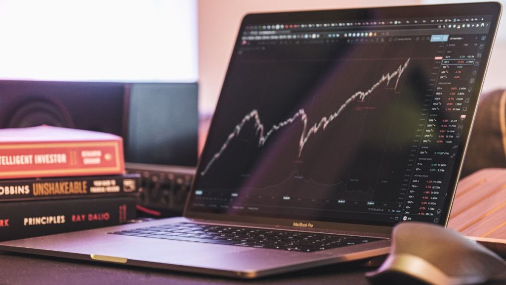 Genus Power Share price Outlook