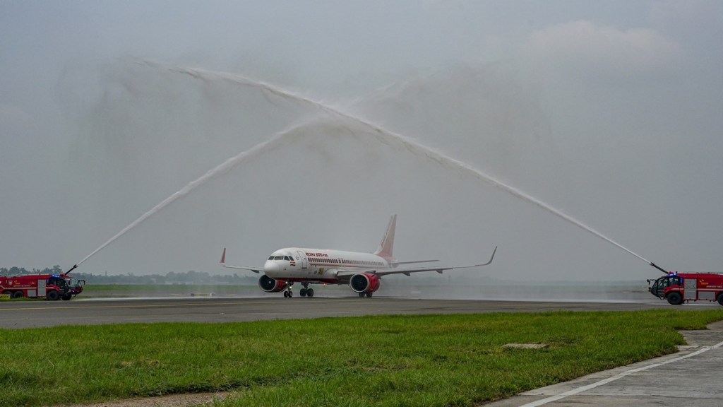 Dual-elevated Eastern Crossway Taxiway, IGI Airport,