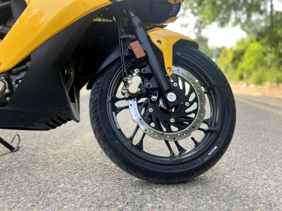 Karizma XMR review wheel