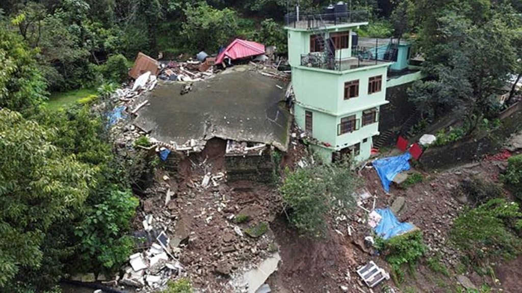 Heavy rain continues to batter Himachal, hundreds stranded as Kullu-Mandi highway blocked