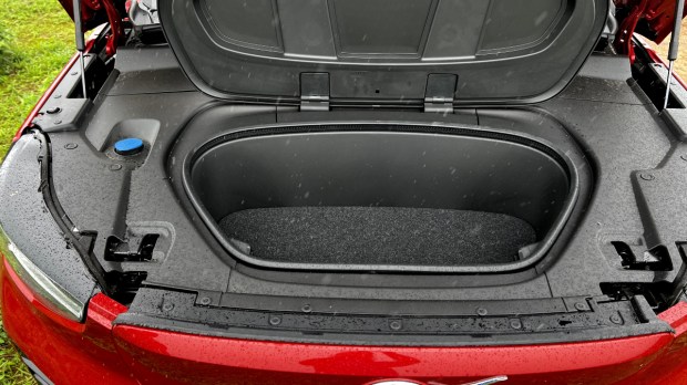 Volo C40 recharge frunk