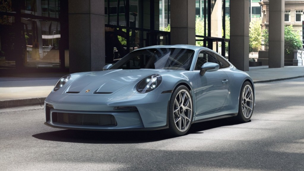 New Porsche 911 S/T: lightweight special arrives with GT3 RS engine and  manual gearbox