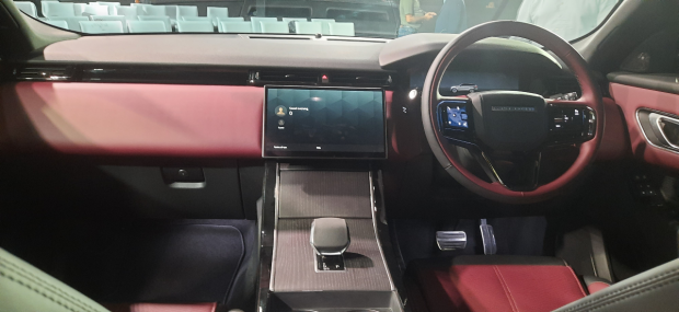 Range Rover Velar interior