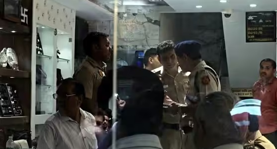 Rs 21 crore heist at Delhi jewellery showroom, no CCTV footage found