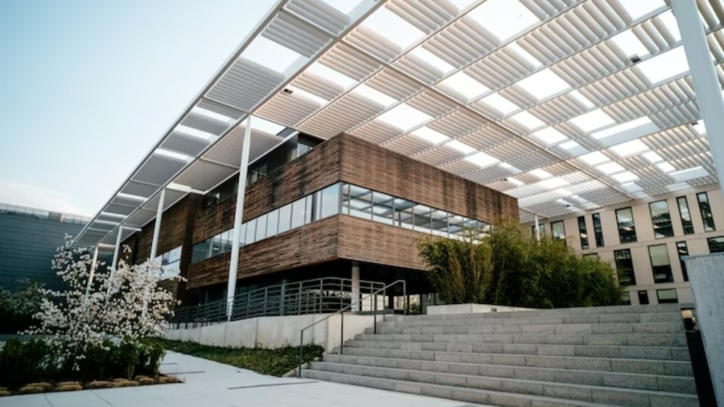 Rethinking pedagogy of architectural institute