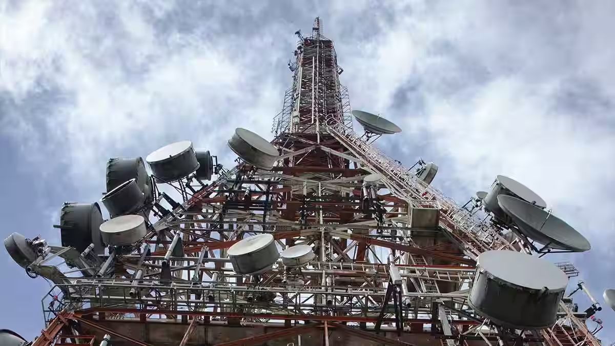 Govt to use satcom for rural connectivity under new BharatNet project -  Industry News | The Financial Express