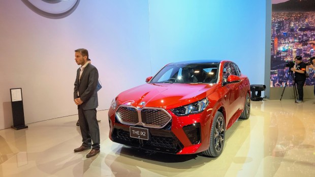 BMW iX2