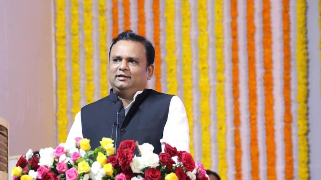 Disqualification proceedings: SC hands Maharashtra Speaker 'final opportunity' to provide timeline for decision