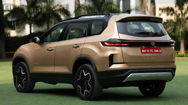 tata safari ground clearance 2023