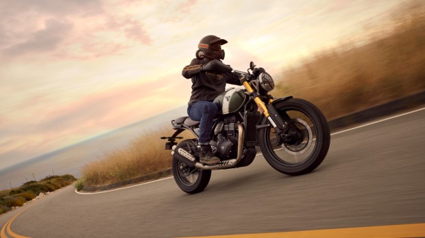 Triumph Scrambler 400X (1)