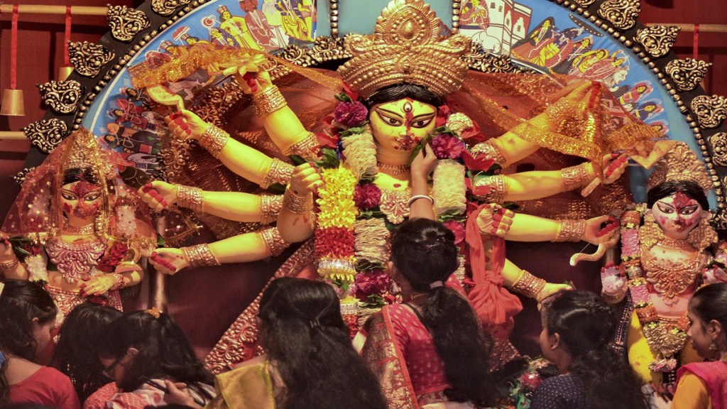 Bihar: 12-year-old boy among three killed in stampede at Durga Puja pandal in Gopalganj