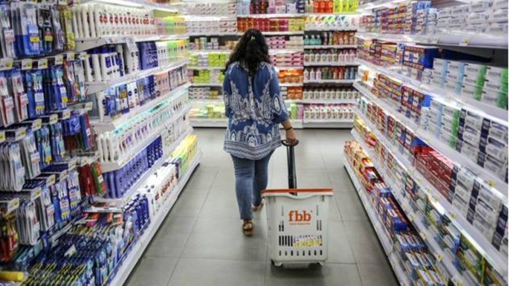 Holi, local business, economic impact, sales, sectoral growth, consumer spending