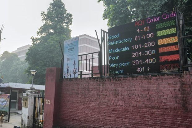 Delhi's air quality ranks among the worst in the world's capital cities. A report by the Energy Policy Institute at the University of Chicago (EPIC) in August said that air pollution is shortening lives by almost 12 years in Delhi.(PTI photo)