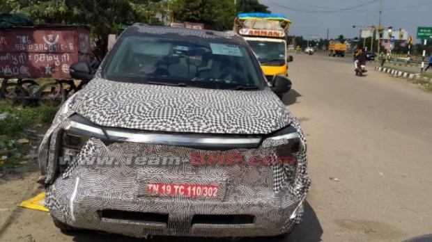 Mahindra XuV.e8 spy
