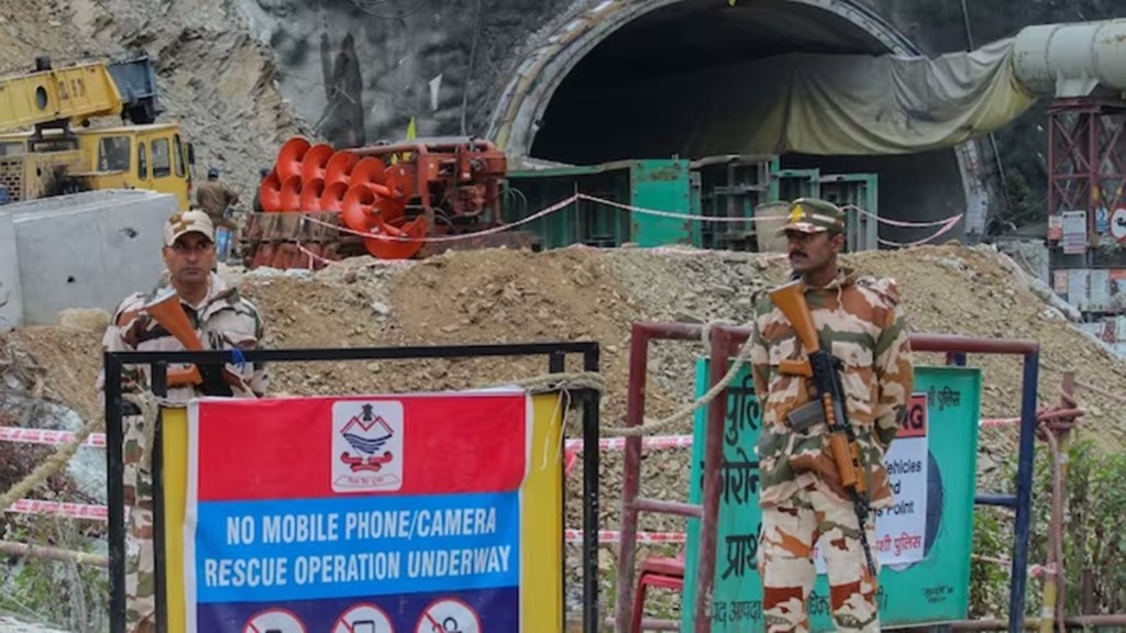 Uttarakhand tunnel collapse: Rat-hole miners few metres away from trapped workers as op enters day 17 | Top points