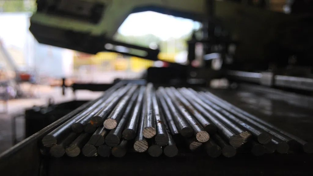 factory growth, manufacturing PMI, robust demand, government spending, manufacturing activity, employment