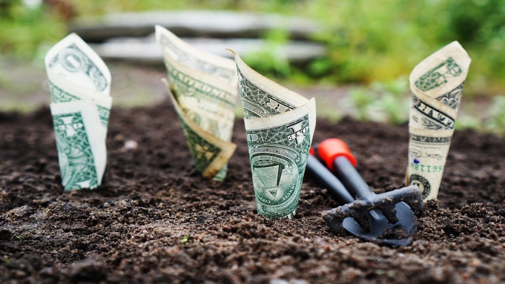 tie, funding winter, startup funding, entrepreneurs, investment, ant group, Theil capital, valuations, fund manager
