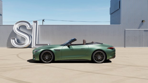 Mercedes AMG GT 63 SL E side
