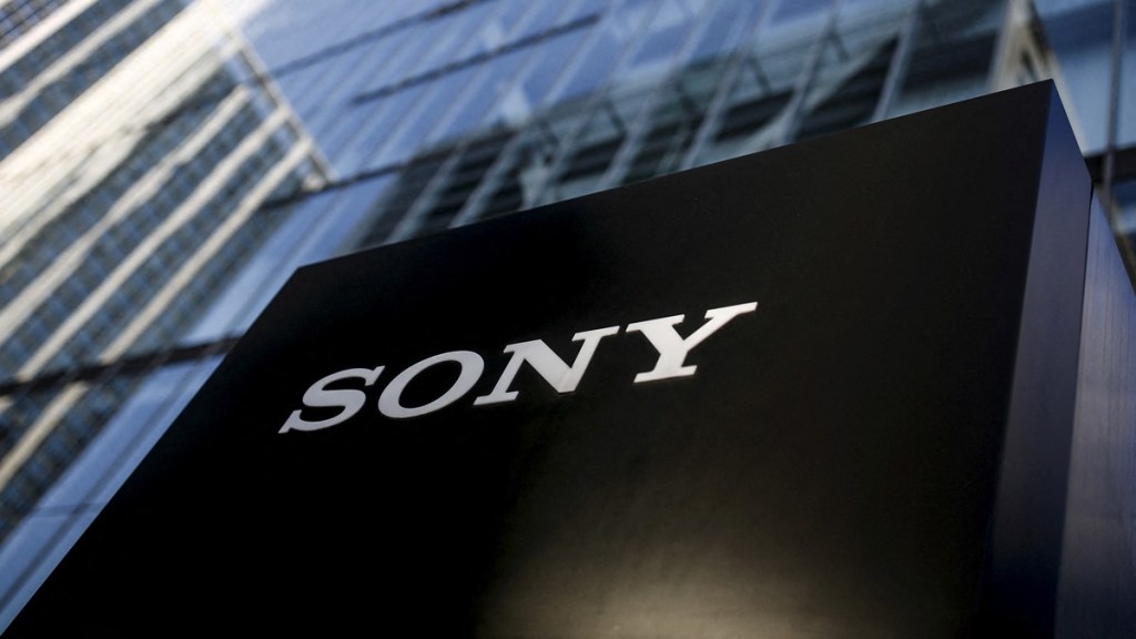 Sony has launched a high-tech gadget- a futuristic body air conditioner that you can carry anywhere