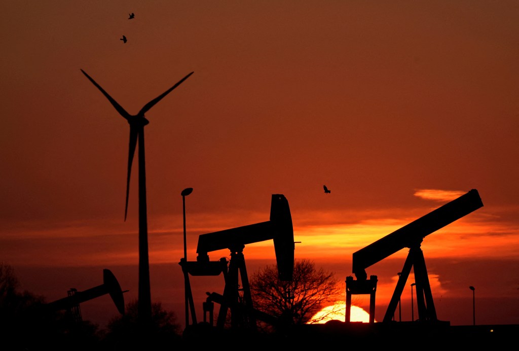 Brent crude fell 9 cents, or 0.1%, to $78.67 (Image/Reuters)