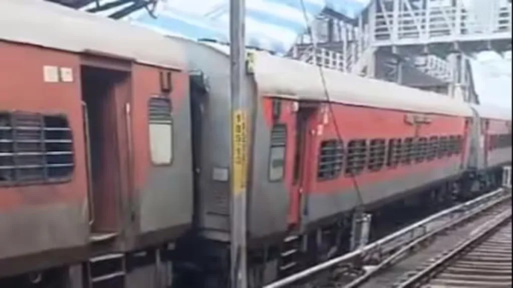 Charminar Express coaches Derail Train accident Nampally station Hyderabad