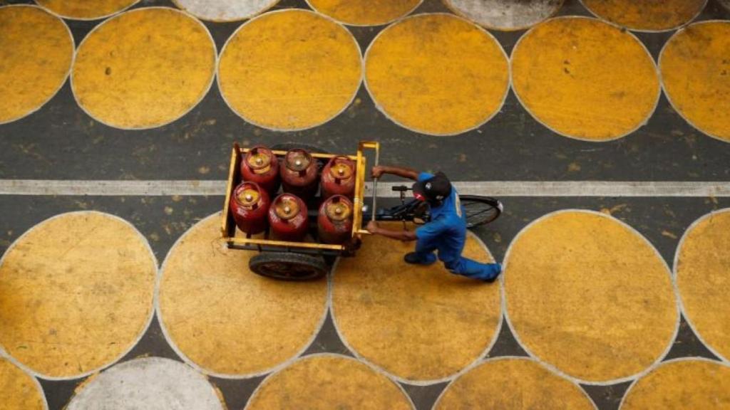 lng,india,oil,lpg,fuel,Natural Gas,Fiscal year,gail