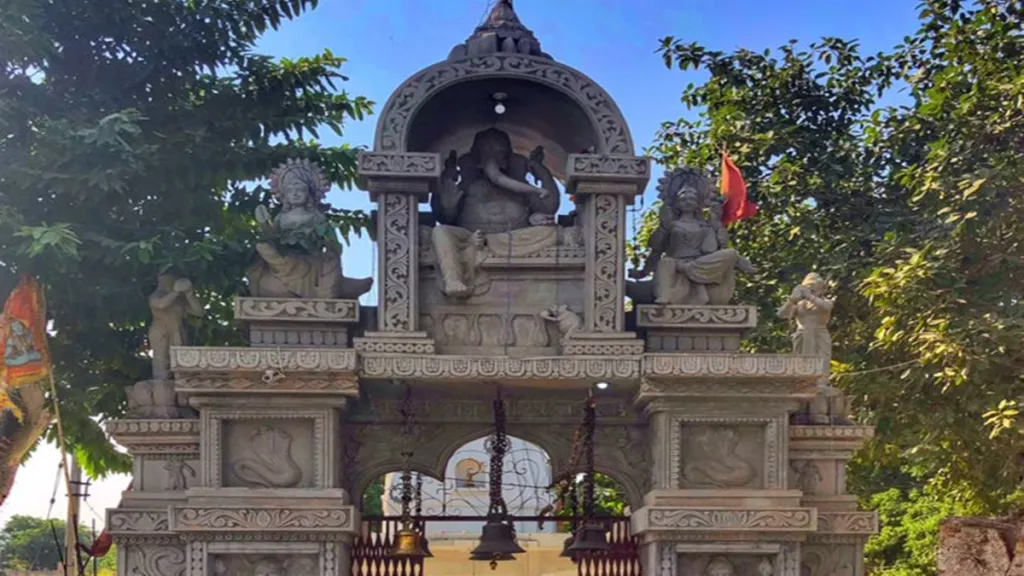 Greater Noida: Ravan's ancestral village welcomes Lord Ram, installs idol at ancient Shiva temple
