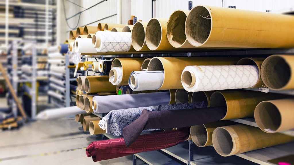 sustainability, sustainable fashion, retail industry, consumer preferences, fair wages, carbon footprint, ethical consumption, sourcing materials