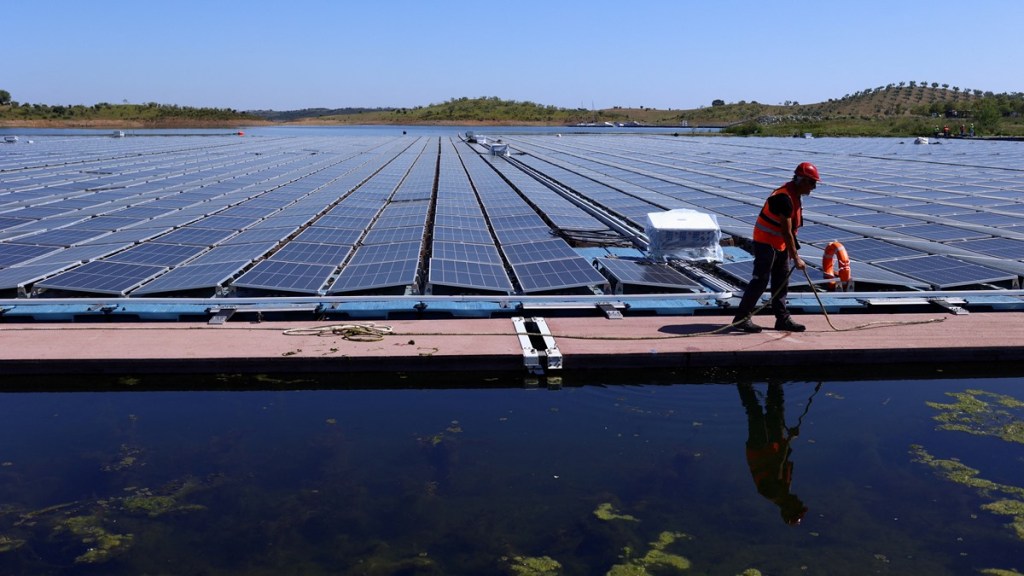renewable energy, Ministry of new and renewable energy, Vibrant Gujarat Global Summit, top news, latest news, sustainibility news,