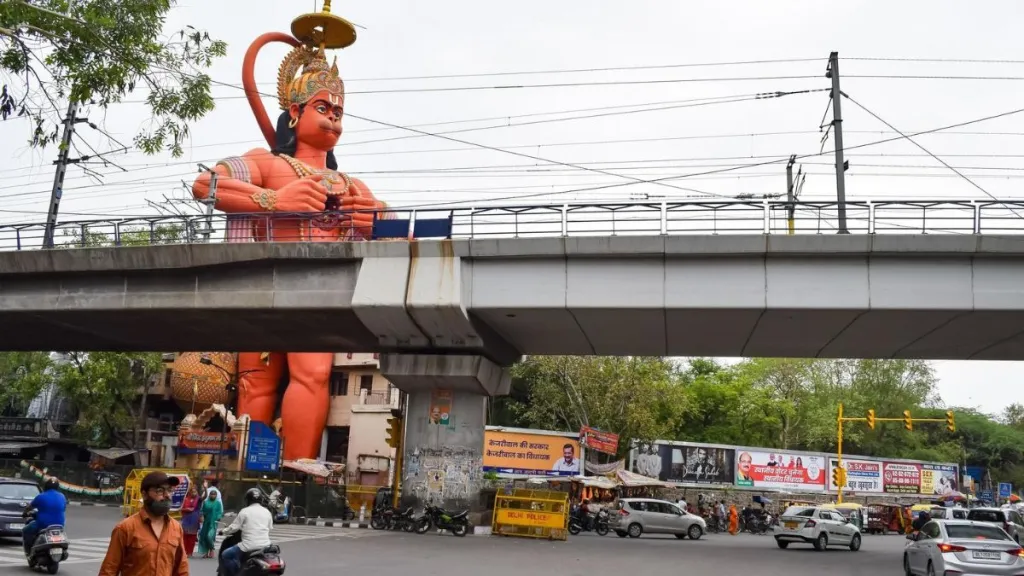 traffic advisory to curb