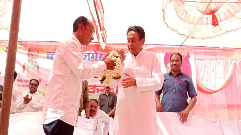 'Your choice': Kamal Nath tells Congress workers he's "ready to leave"