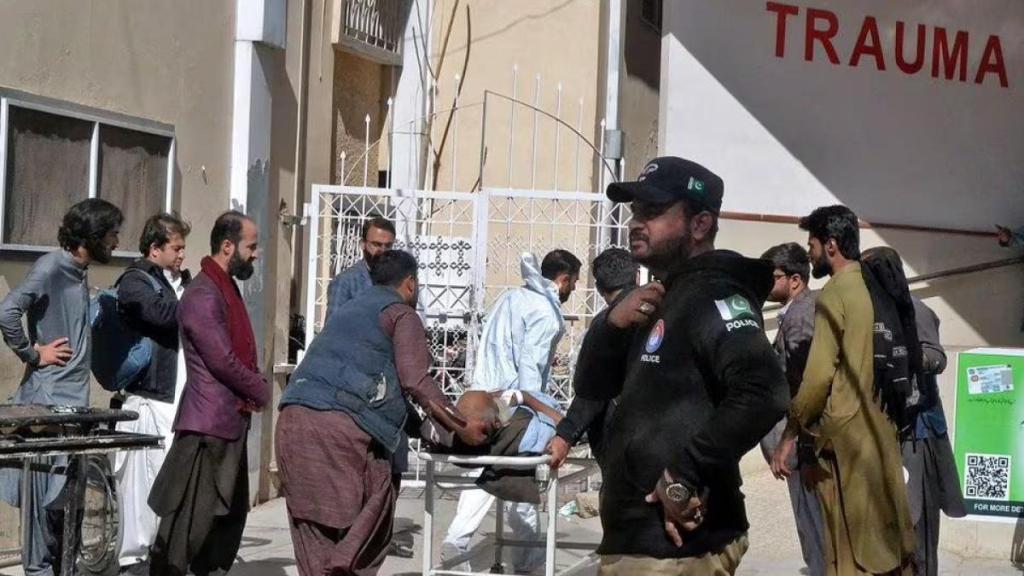 bomb,election office,independent candidate,Pakistan,parliamentary elections