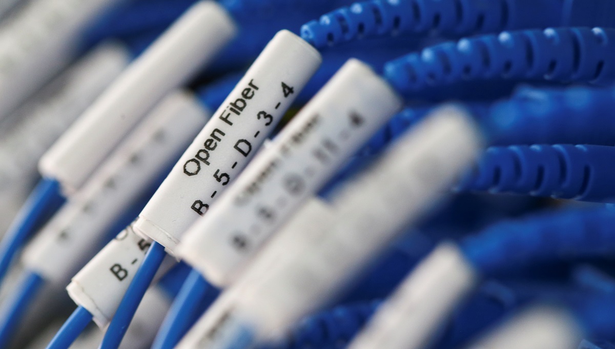 HFCL to expand presence in Europe with setting up of optical fiber