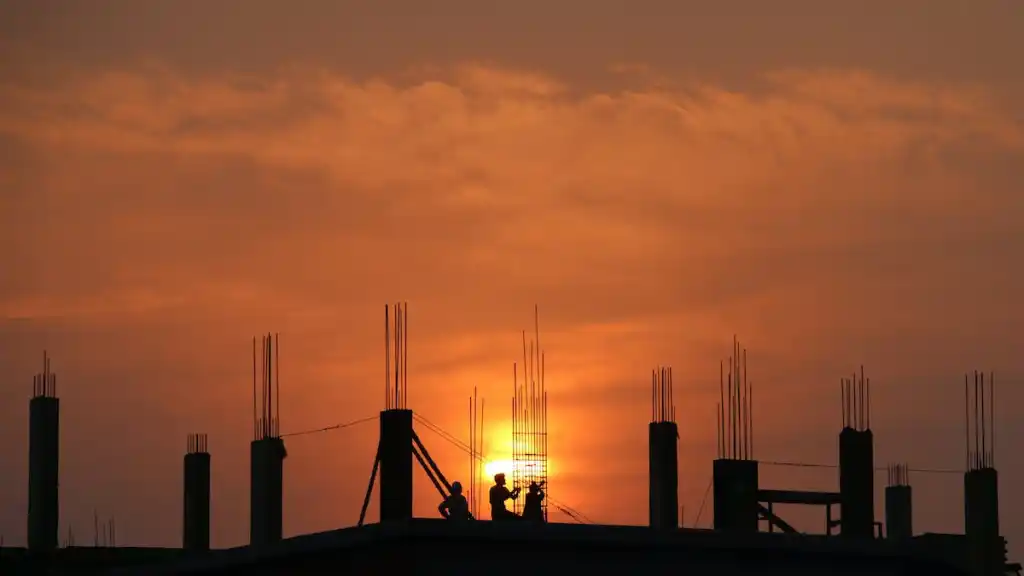 construction sector, skilled workforce, engineers, technicians, vocational training, msmes, apprenticeship model, aicte, infra construction sector, on the job training, national apprenticeship act, indian railways, incoban