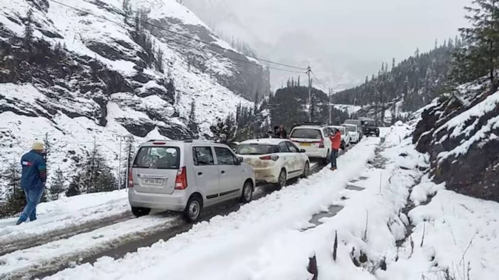 manali, hrtc, spiti valley, himachal pradesh roadways, hp road opens, himachal roadways