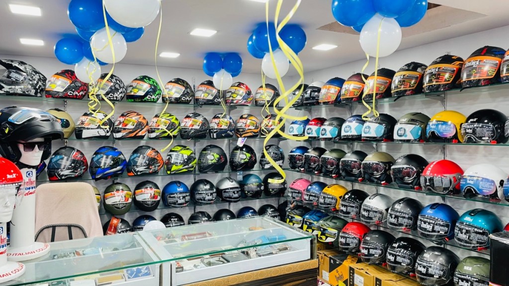 Steelbird Riderz Paradise Outlet