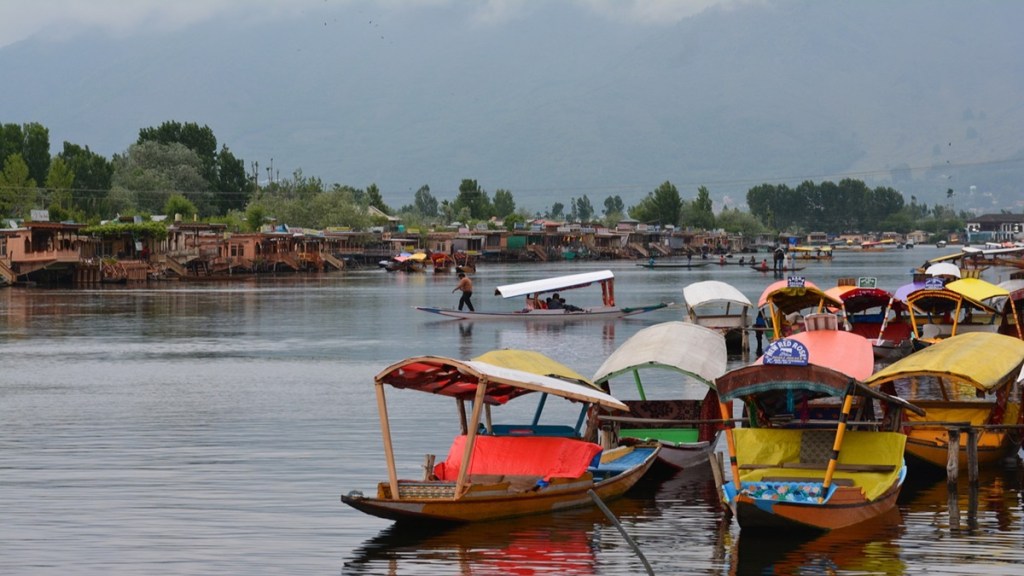 jammu and kashmir, j&k, manoj sinha, startup policy, New Jammu & Kashmir Start-up Policy- 2024-27, dpiit, entrepreneurs, employment, J&K Entrepreneurship Development Institute (JKEDI), financial assistance