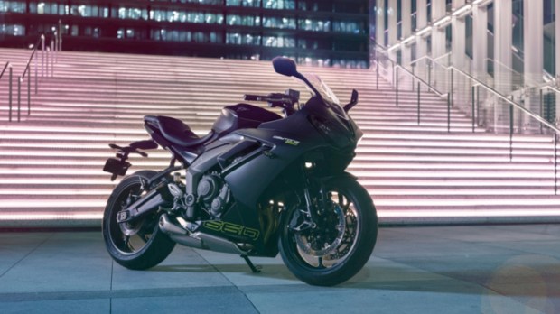 triumph daytona 660