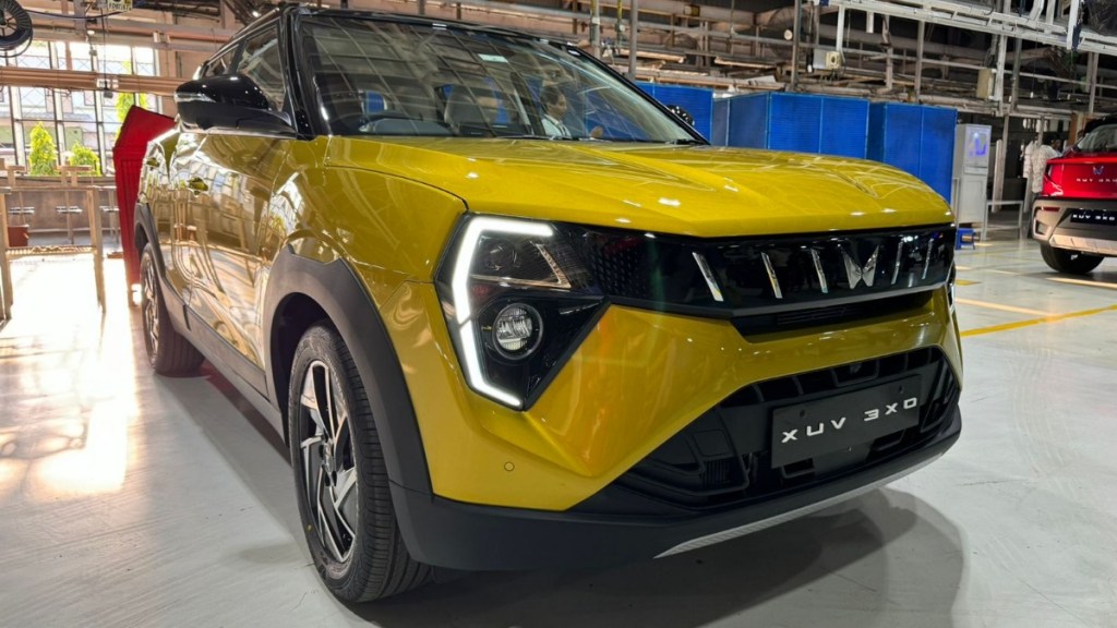 Mahindra XUV 3XO हुई लॉन्च, 7.49 लाख से शुरू, जानें फीचर्स

Mahindra XUV 3XO Launched The starting ex-showroom price of Mahindra XUV 3XO is just Rs 7.49 lakh. Not only has XUV 3XO come with an attractive name, but it is also seeing a lot of changes in terms of exterior-interior and features.