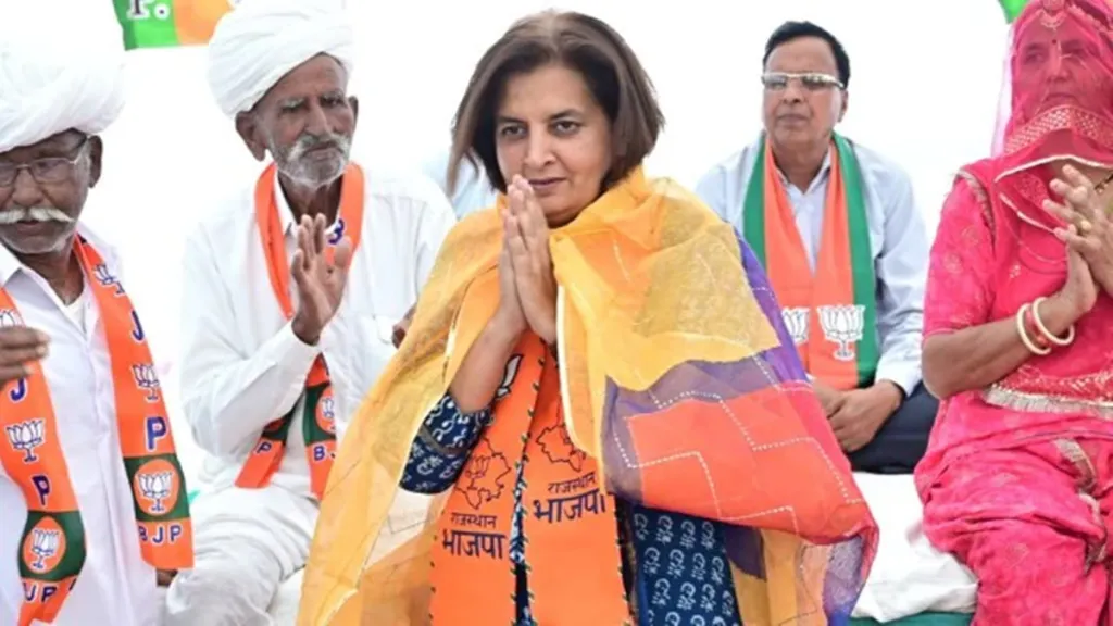 Congress gets ammo to target BJP as another candidate makes 'amending constitution' remarks