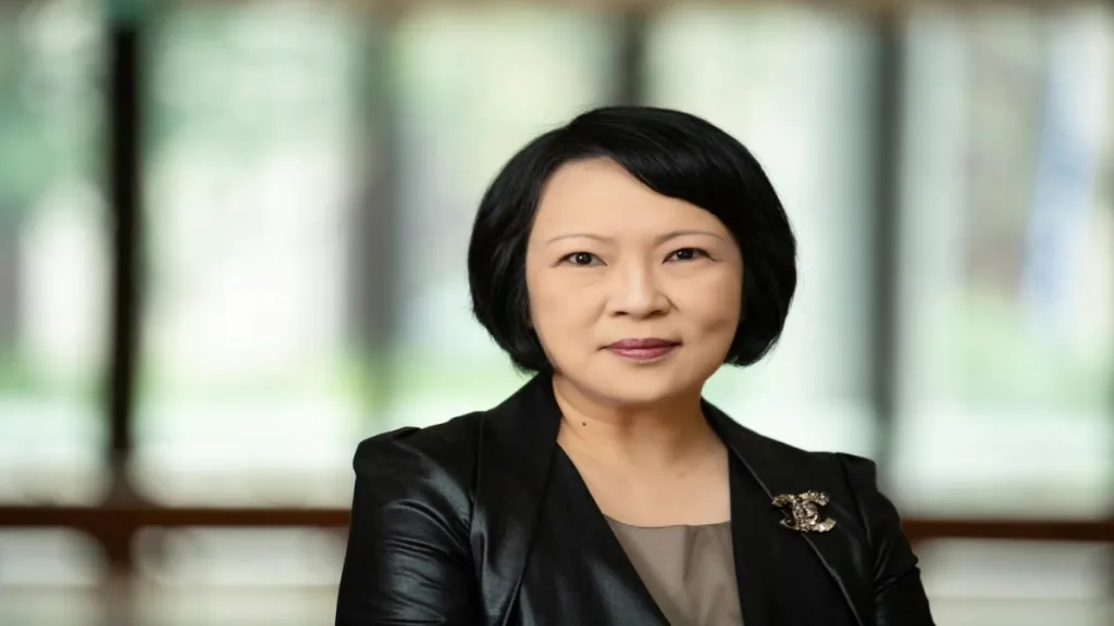 With the University's ambition for expansion in other countries, Yang's new position will give vital assistance to the International portfolio.