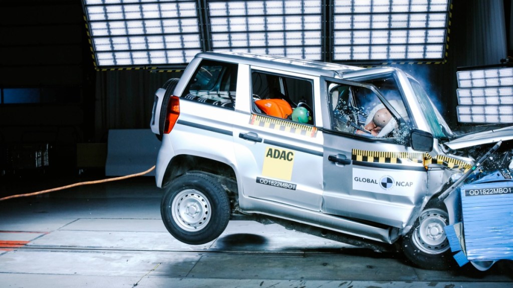 mahindra bolero crash test