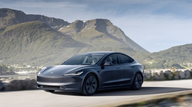 xiaomi su7 vs tesla model 3