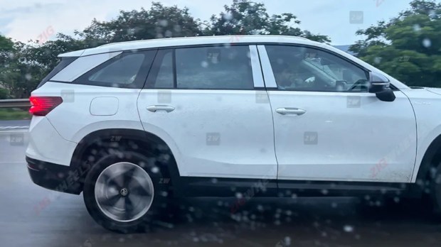 Skoda Kodiaq side